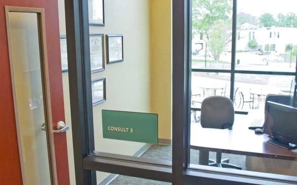 Pediatric Dentist Consultation Room Office